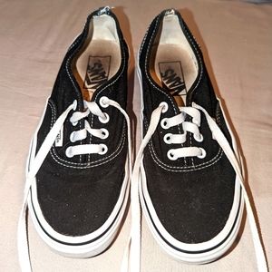 Black Vans Authentic line low top shoe, men's 5.5, women's 7